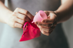 La coupe menstruelle révolutionne discrètement les protections intimes