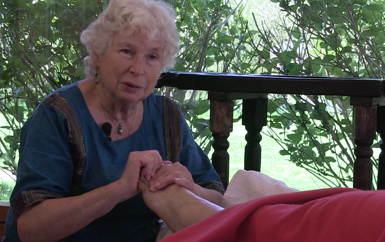 Le massage ayurvédique du pied au bol